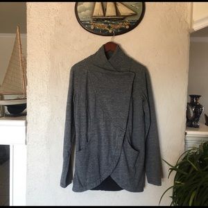 Lululemon That’s A Wrap Gray Sweater Sz 10